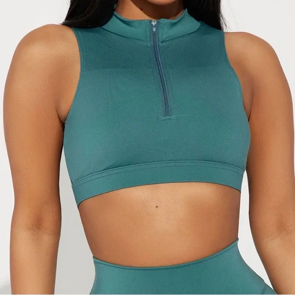 4/$10 Bundle Sale: Fashion Nova Nova Sport Hiking Babe Active Top - Picture 5 of 7